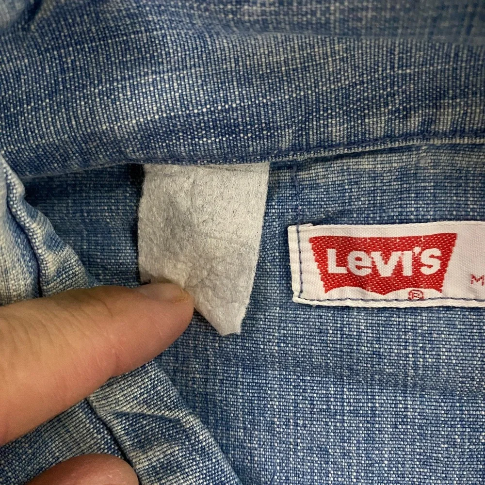 Vintage Levi's Denim Shirt Medium Orange Tab Dagger‎ Collar Western Jean 70s